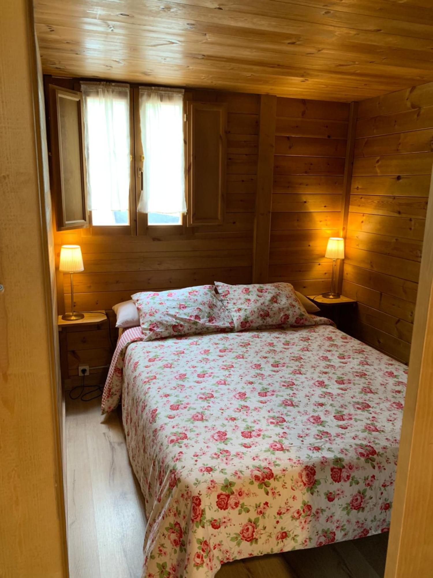 Camping Puigcercos Borreda Ngoại thất bức ảnh